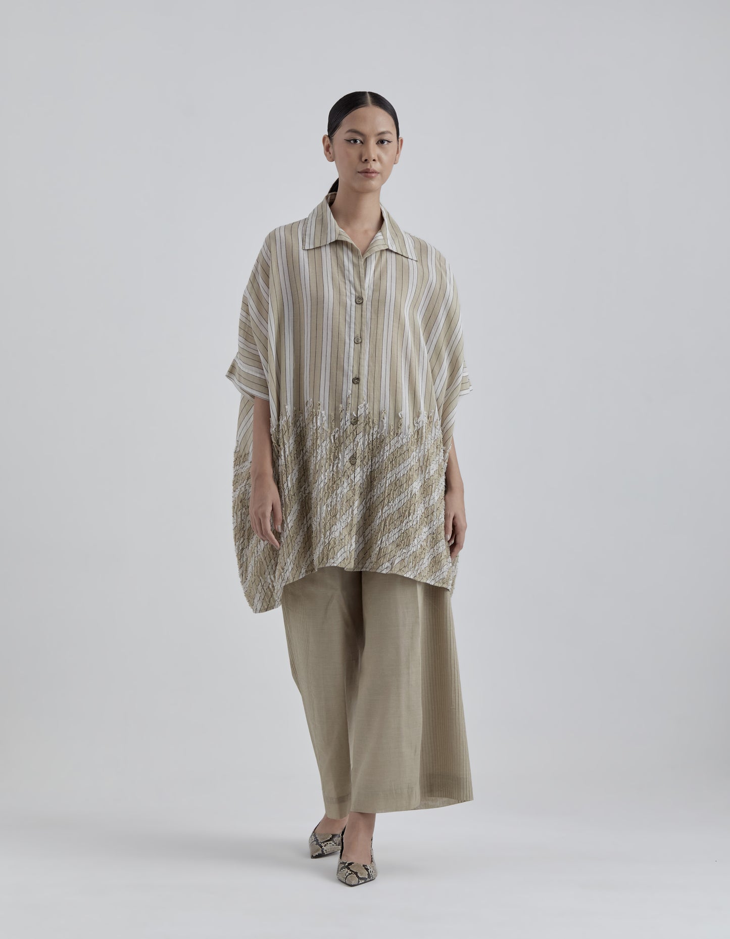 Natural Solid Pintuck Pants