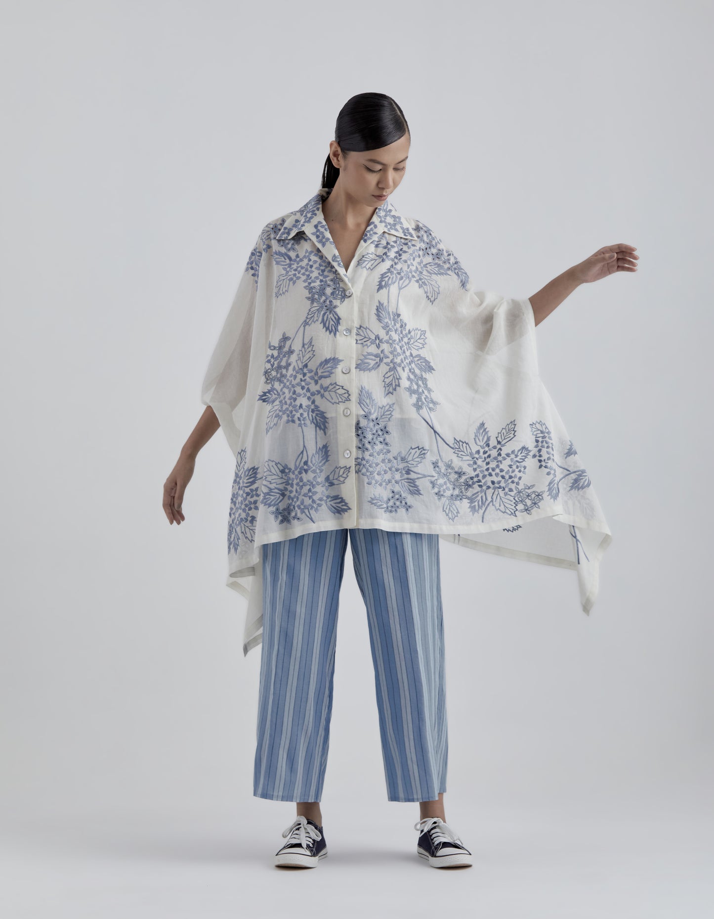 Ecru Damask Stitched Cutwork Cape