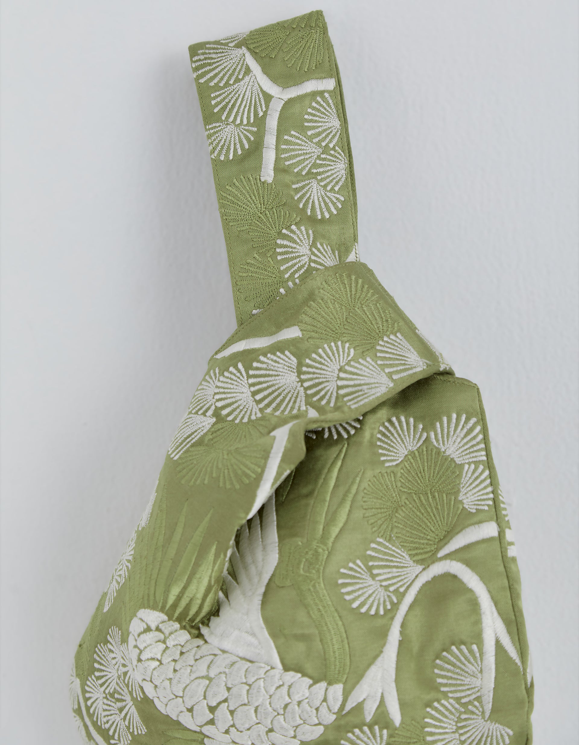 Grass Bird Motif Knot Bag